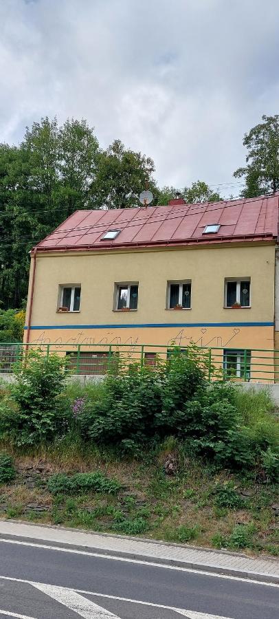 Prazdninovy Byt Arin Apartment Jáchymov Exterior foto